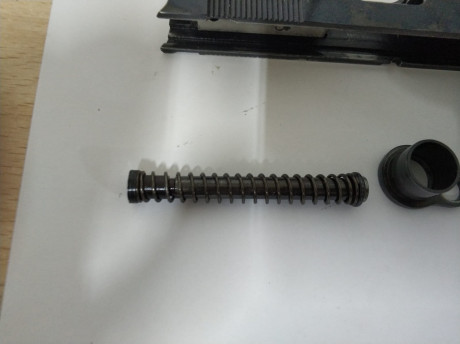 Se vende pistola Star DKL en perfecto estado, junto con tres cargadores. Dos de los cargadores son de 91