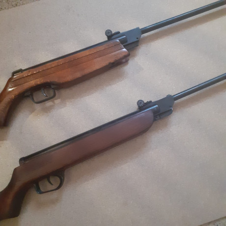 Hola,
Aqui tenemos una  pareja de clásicas Españolas.

Gamo 45 S 61 de primera  serie.Restaurada,madera 21