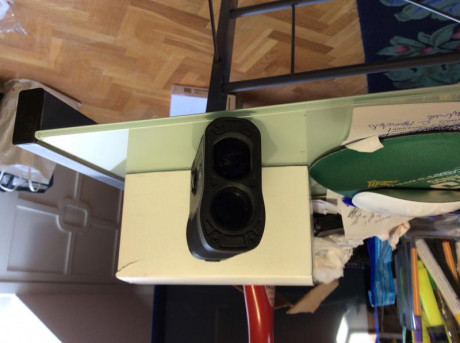 El telémetro Bushnell Scout DX 1000 ARC fija su objetivo con su turboprocesador E.S.P integrado. El dispositivo 00