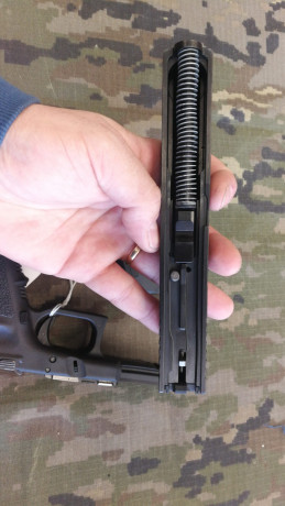 Hola pongo en venta esta Glock 17 Gen3 
Pistola en buen estado con bastante poco uso.
Precio 300€ Más 00