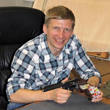 ¿Qué es más preciso un revólver o una pistola?, ya se que alguno dirá que depende del modelo, marca...
Pero 150