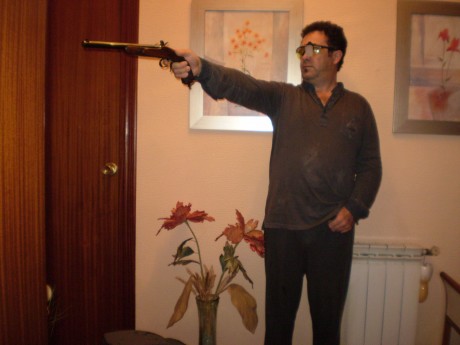  Ya que diversos foreros me han solicitado reabrir aquel viejo y exitoso hilo "Vernos las caras", 160