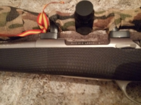 Buenas ,un compañero me pide que anuncie su arma es un sako carbolight en 308 W con gatillo pelo frances, 22