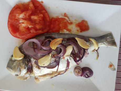 Hoy para comer acelgas hervidas y chuletón de vaca gallega vieja con seis semanas de maduración en cámara 50