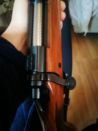 Vendo remington 700 ,es el modelo denominado custom de luxe ,en calibre 7mm remington magnum,tiene el 00