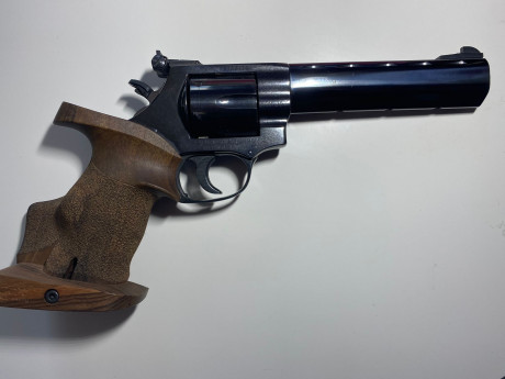  VENDIDO - Vendo Revolver WEIHRAUCH HW357 TARGET TROPHY MATCH 

He tirado 1 vez con él, por lo que está 02