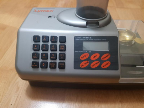 Buenas,

Vendo dosificador de pólvora Lyman, muy preciso, en muy buen estado y bien cuidado.

Precio:115.-€ 01