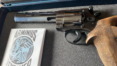  VENDIDO - Vendo Revolver WEIHRAUCH HW357 TARGET TROPHY MATCH 

He tirado 1 vez con él, por lo que está 00