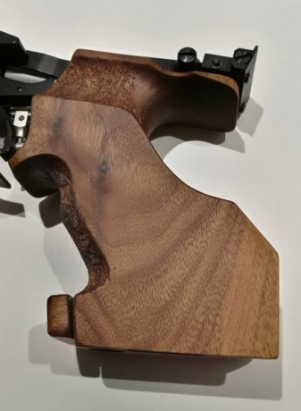 Buenas, cambio cacha Steyr LP10 talla L por cacha Steyr LP10 talla M. También me interesaría solo comprar 01
