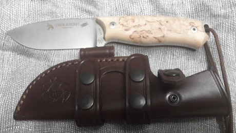 Vendo cuchillo j&v chacal , con funda multiposicion de piel , nunca se a usado. Acero mova .Esta en 02