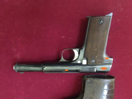 Se vende este trozo de historia. 
Fabricada por Esperanza y Unceta (Guernica) 
Astra 1921 modelo 400 9L 00