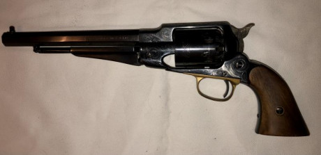 Se vende revólver S.B calibre 44 por 400€. Portes a cargo del comprador. No se cambia, ya que la venta 02