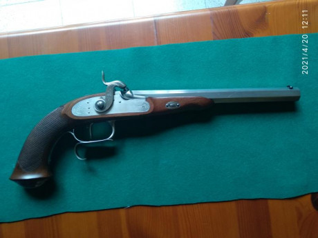 Vendida pistola Pedersoli calibre 44 para bola 430-433, está en Madrid, su precio  más portes. 01