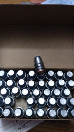 Hola estoy buscando puntas del 44/40 semiblindadas de 200 greins y no las encuentro por las armerias a 31