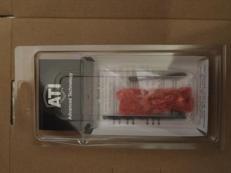 Caja original. 35€ envío incluido. Saludos.- 10