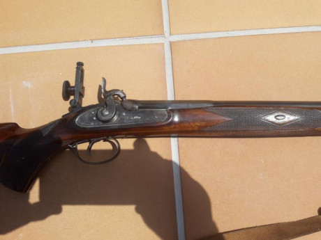 Vendo rifle avancarga calibre 45 modelo Gibbs fabricado por AMR.
Dispone de diopter punto con dos retículas 01