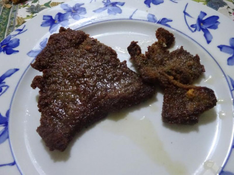 Hoy para comer acelgas hervidas y chuletón de vaca gallega vieja con seis semanas de maduración en cámara 21