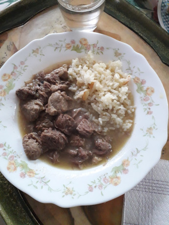 Hoy para comer acelgas hervidas y chuletón de vaca gallega vieja con seis semanas de maduración en cámara 130