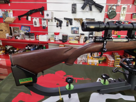 Rifle cerrojo usado KETT calibre 30-06, se entrega con funda, correa y visor Tasco Titan 3-12x52.
Rifle 01
