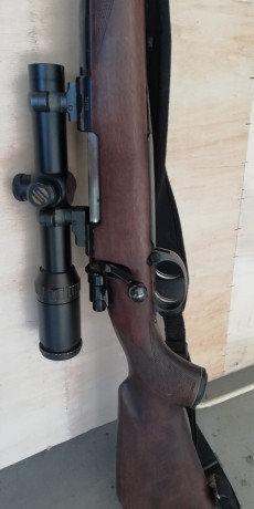Se vende rifle de cerrojo cz zastaba 7 mm remington Magnum con gatillo a pelo , bases y anillas leupold 01