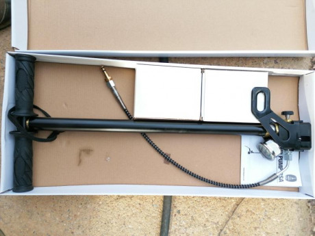 Hola,
Pongo en venta bomba BSA, sólo probada, está impecable, es bastante suave comparada con otras, y 00