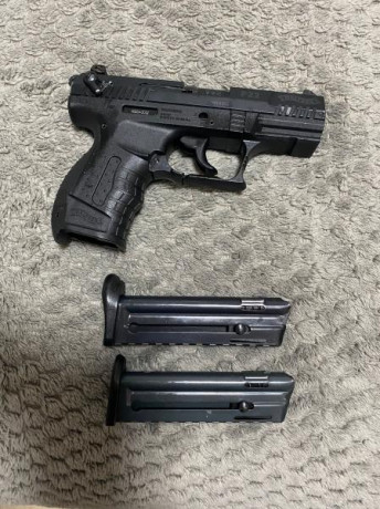 Buenas compañeros.
Un amigo pone a la venta está walther del CAL.22. LR
La misma incluye dos cañones, 02