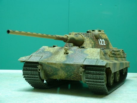 Abro este hilo ya que no puedo trasladar el de maquetas en conversación general, y porque pretendía dar 151
