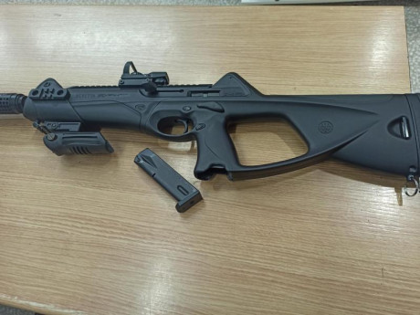 Por moyivos de salud, vendo una Beretta  X Storm 9 parabellum, pero no se subir fostos, alguien seria 40