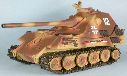 Abro este hilo ya que no puedo trasladar el de maquetas en conversación general, y porque pretendía dar 160