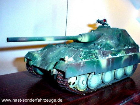Abro este hilo ya que no puedo trasladar el de maquetas en conversación general, y porque pretendía dar 171