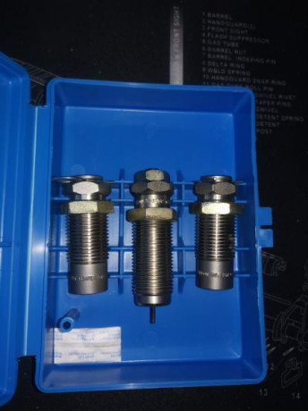 Dies Dillon del 357 magnum
50 € mas portes si los hubiera.
Estan en Madrid

Vendidos 00