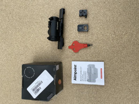 Vendo Aimpoint H2 de 2 MOAS impecable en 475€.
También dispongo de carril original Apel y Bases Apel para 02