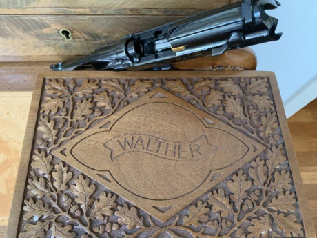 Se vende esta Walther P38 50 aniversario toda de acero de las que se hicieron 500 unidades en 1988 y de 12