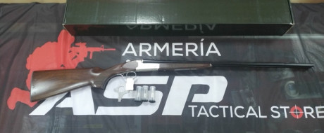 Se vende escopeta paralela del calibre 410, nueva a estrenar, este modelo viene con 5 chokes llave para 00