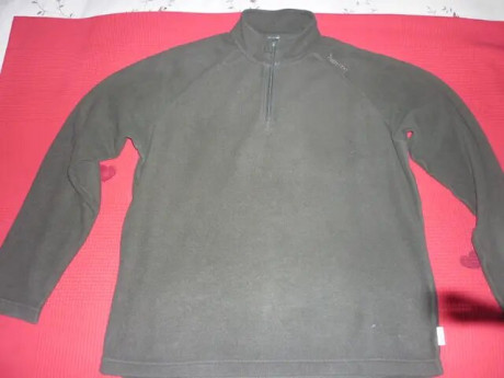 Chaleco de aventura multibolsillos Quechua, talla XL y color beige (arena), sin usar, y pantalon corto 20