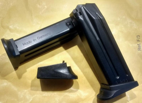 Se vende lote dos cargadores originales de HK USP Compact y una tapa más dos.
60 euros más portes si los 00