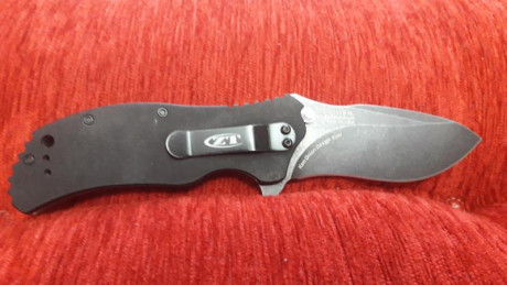 Vendo navaja zero tolerance 0350bw nueva con su caja original. Esta en perfecto estado y nunca se a usado 01