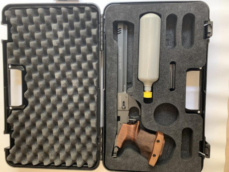 Vendo pistola alfaproj de Co2 competición galería 10 mts.
Comprada en junio 
Como nueva 
Muy poco uso 02