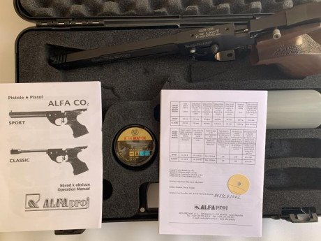 Vendo pistola alfaproj de Co2 competición galería 10 mts.
Comprada en junio 
Como nueva 
Muy poco uso 00