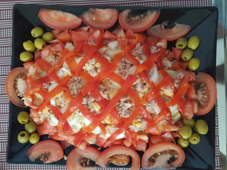 Hoy para comer acelgas hervidas y chuletón de vaca gallega vieja con seis semanas de maduración en cámara 100
