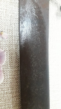 Buenas tardes compañeros, un amigo ha encontrado este sable del que no sabe la procedencia, en la hoja 11