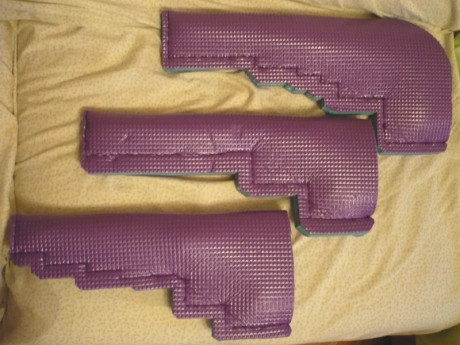 Hola que tal?
No encuentro ninguna maleta/caja rígida donde guardar la pistola para su transporte y que 20