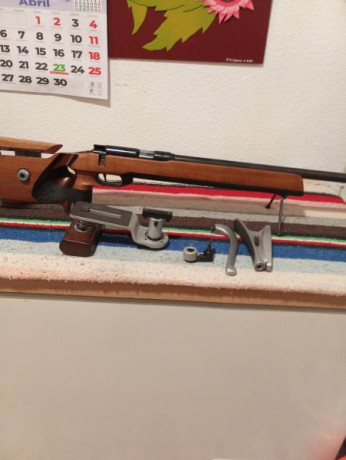 Se vende culata Anschuzt ,más los accesorios que se ven, por 250€ más los portes .La culata es para acción 00