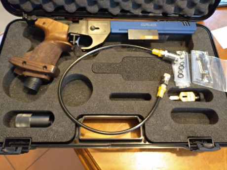 Vendo pistola ALFA-PROJ . PCP , pistola con muy poco uso con no mas de una caja de balines disparados 00
