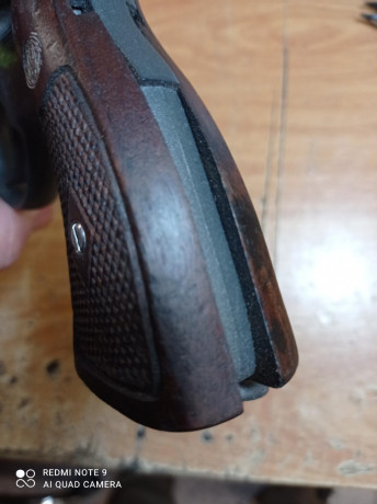 Revolver de la marca HFC modificado para RENATORS, Imitando revolver militar S&W 1917,( son revolveres 02