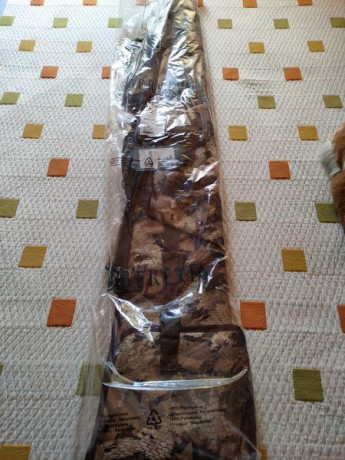 Vendo sin estrenar  esta funda de arma larga Beretta Waterfowler, solapa con cierre de hebilla de clip,asa 00