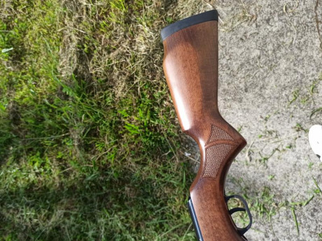 Hola, vendo cometa Fénix 400 en calibre 5.5 , es de los primeros modelos con punto de mira tipo túnel 10