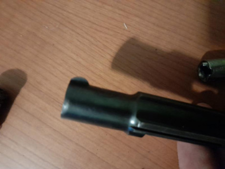 Vendo Astra 300, calibre 9 Cto. Pavón original, perfecto estado mecánico, con tres cargadores uno cromado 42