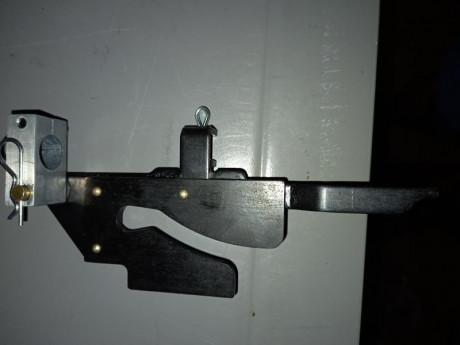 Vendo brazo pistones rediseñado para dillon 1050. Con este brazo se acabaron los problemas de empistonado 01