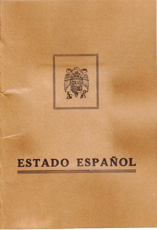  EN RECUERDO Y HOMENAJE A LOS QUE YA NO ESTÁN. 

Si pones en  GOOGLE   PASAPORTES EN LA MEMORIA  da igual 21